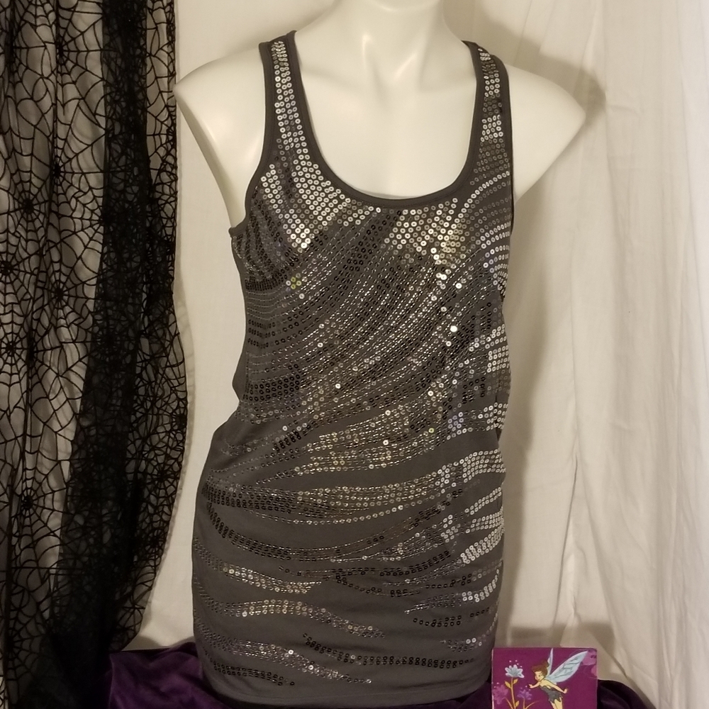 EUC!!! Gray sequined long tank. GLAM & COMFORT! - Picture 2 of 6